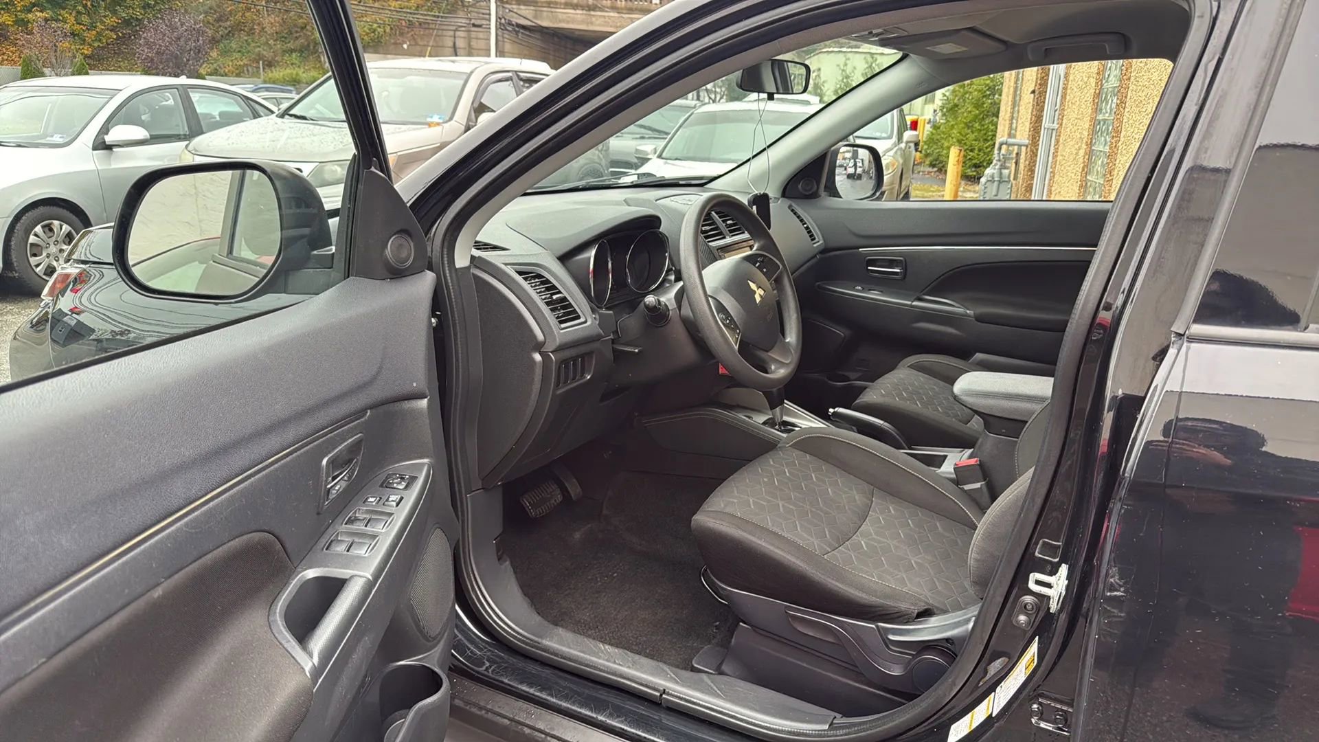 Used 2020 Mitsubishi Outlander Sport ES image 23