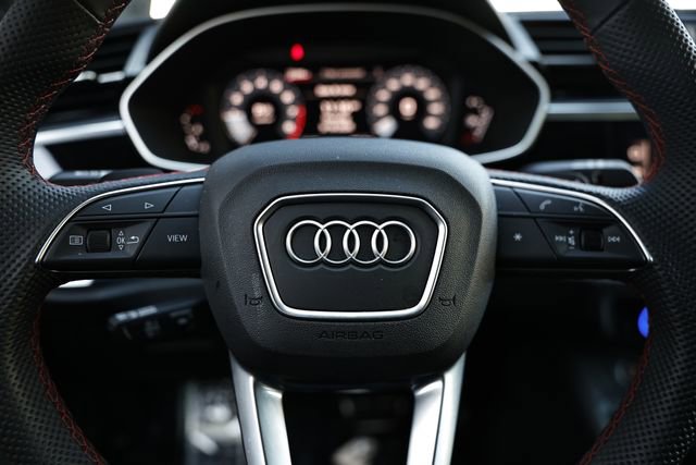 Certified 2025 Audi Q3 2.0T Premium Plus w/ Premium Plus Package image 33
