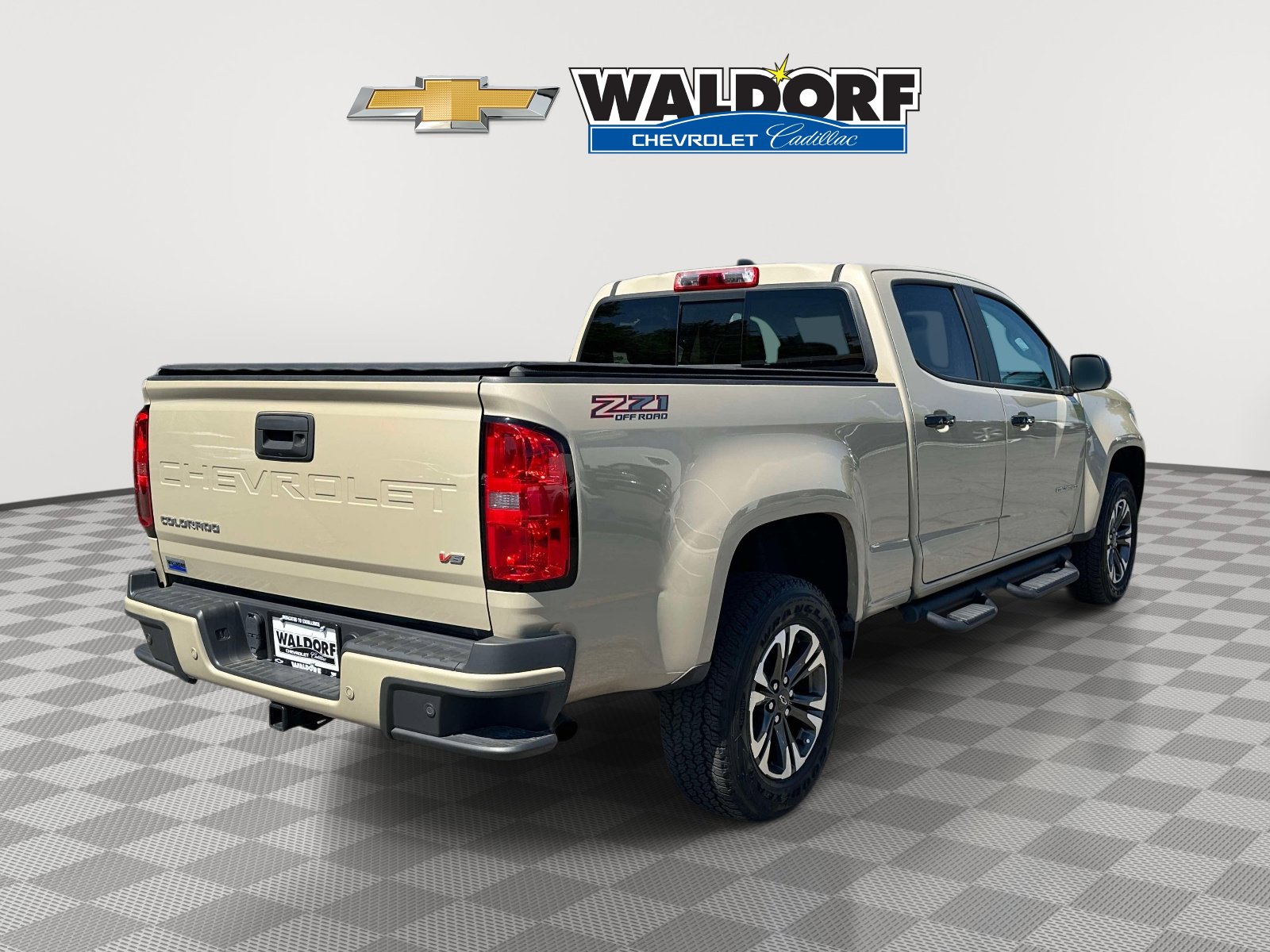 Used 2021 Chevrolet Colorado Z71 w/ LPO, Tonneau and Step Package AWD/4WD image 6