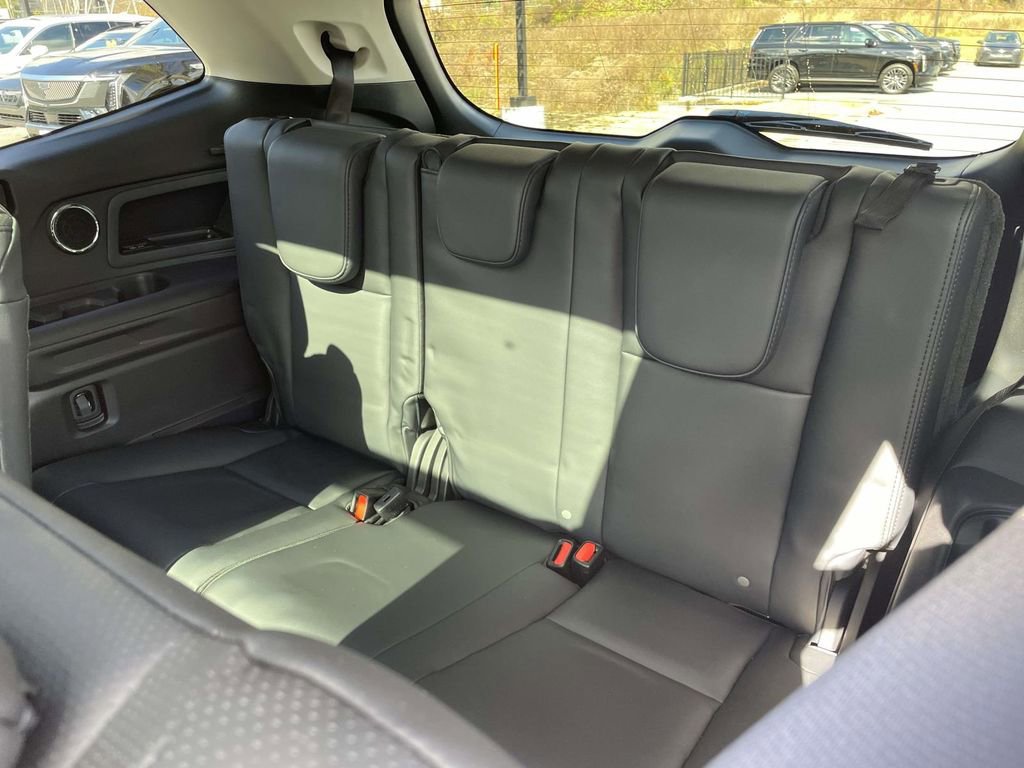 Certified 2025 Subaru Ascent Bronze Edition w/ Onyx Package image 13