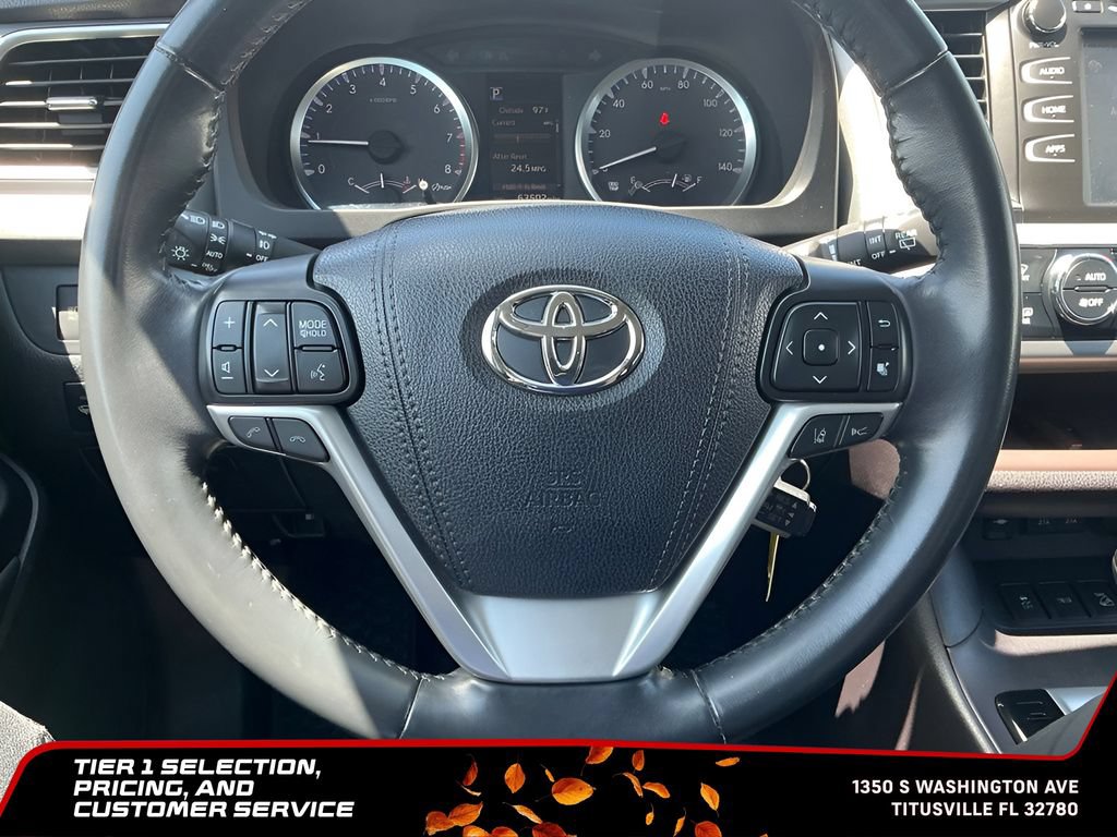 Used 2018 Toyota Highlander Plus w/ Carpet Mat Package (TMS) AWD/4WD image 33
