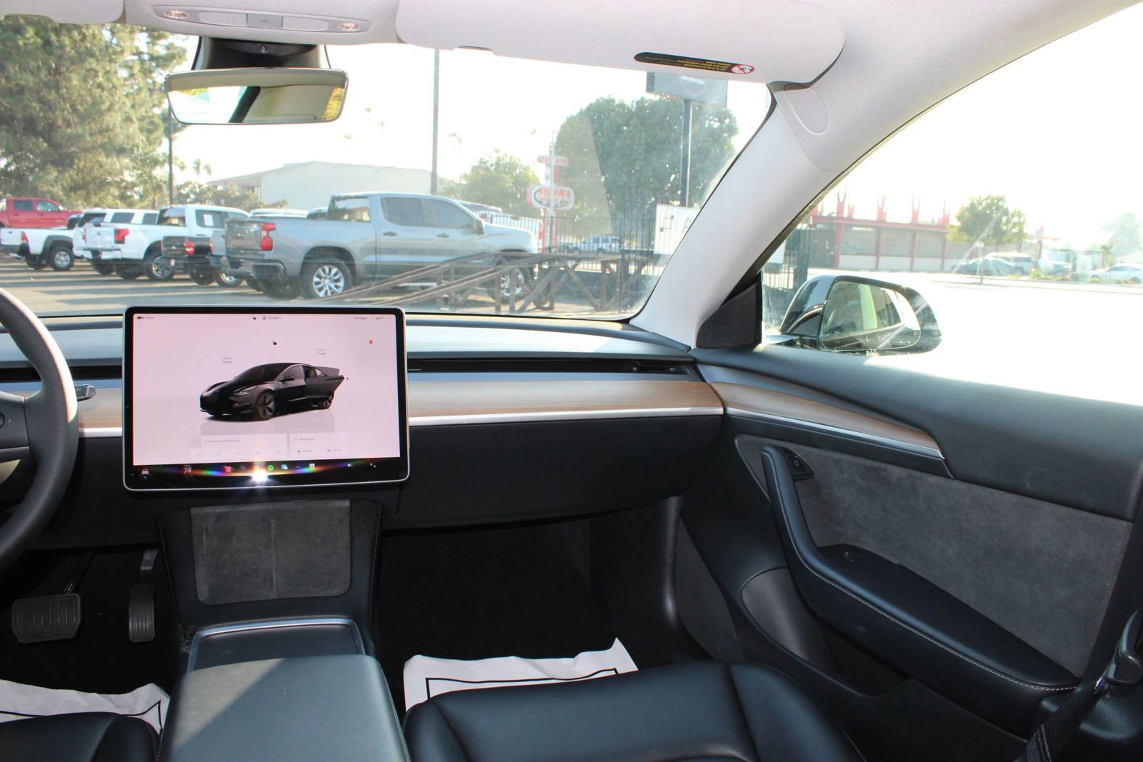 Used 2022 Tesla Model 3 Standard Range image 28