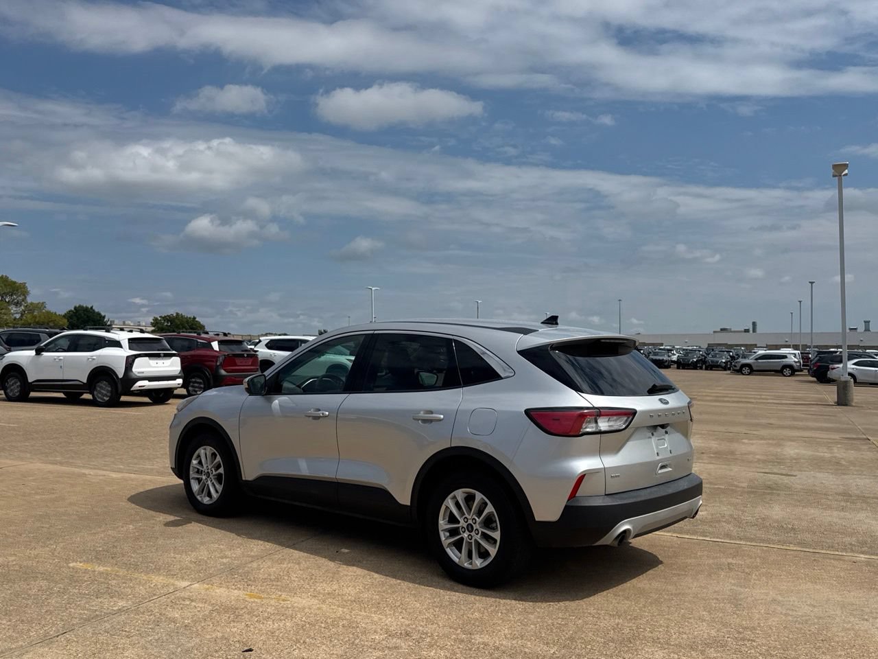 Used 2020 Ford Escape SE FWD image 20