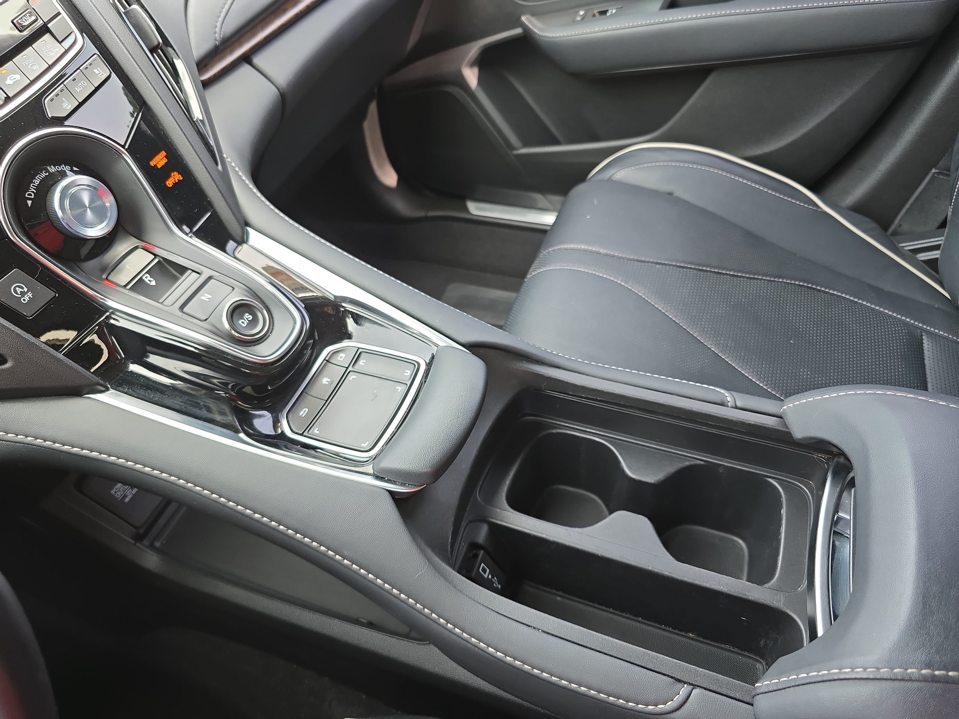Used 2019 Acura RDX w/ Advance Package FWD image 24