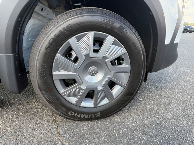 New 2026 Nissan Kicks S w/ Charging Package FWD image 10