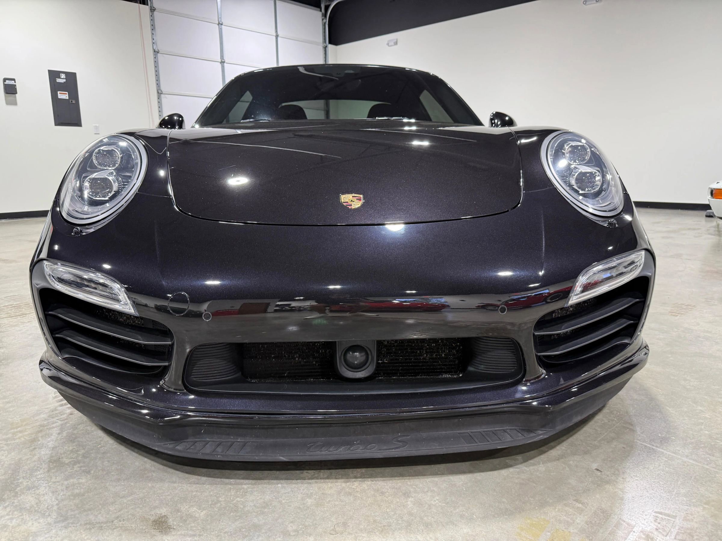 Used 2014 Porsche 911 Turbo S AWD/4WD image 27