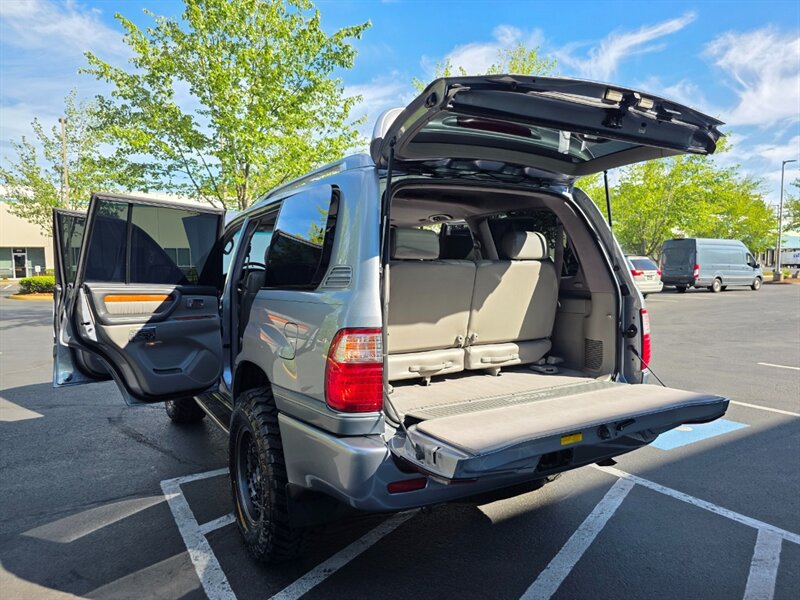 Used 2004 Lexus LX 470 4WD image 27