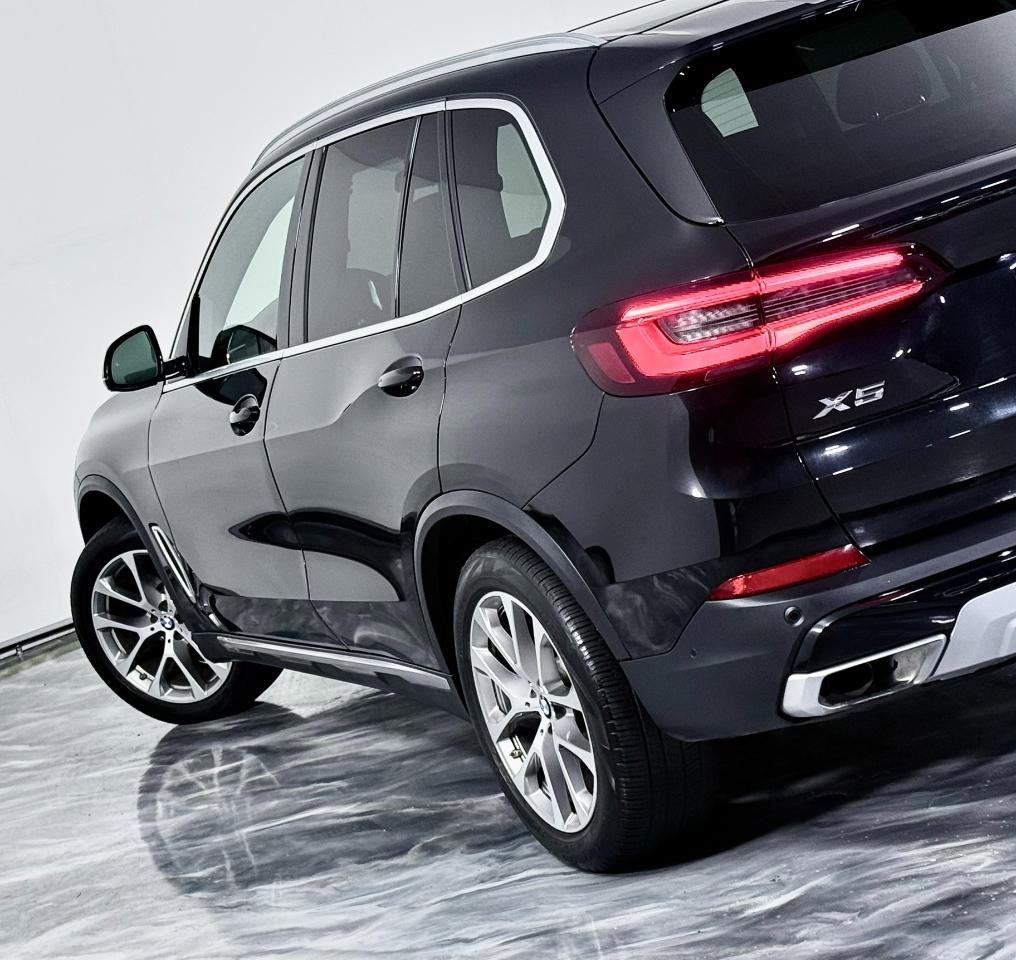 Used 2022 BMW X5 xDrive40i w/ Premium Package image 13