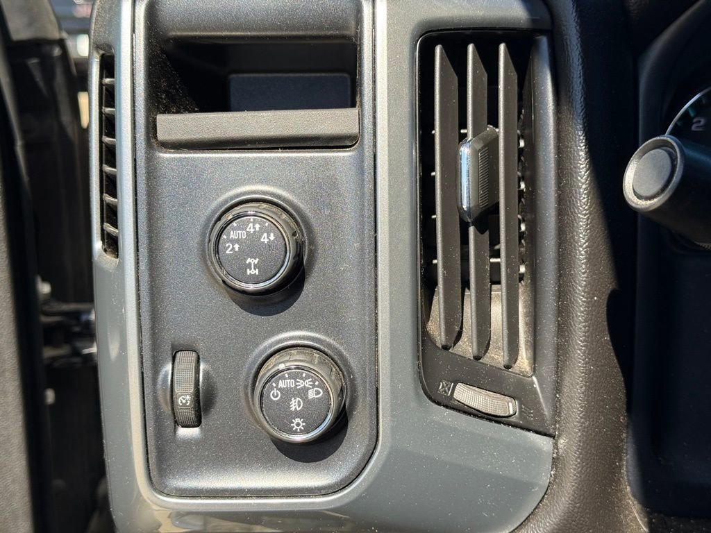 Used 2014 Chevrolet Silverado 1500 LT w/ LT Convenience Package image 19