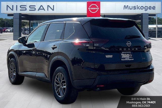 Used 2024 Nissan Rogue S AWD/4WD image 4