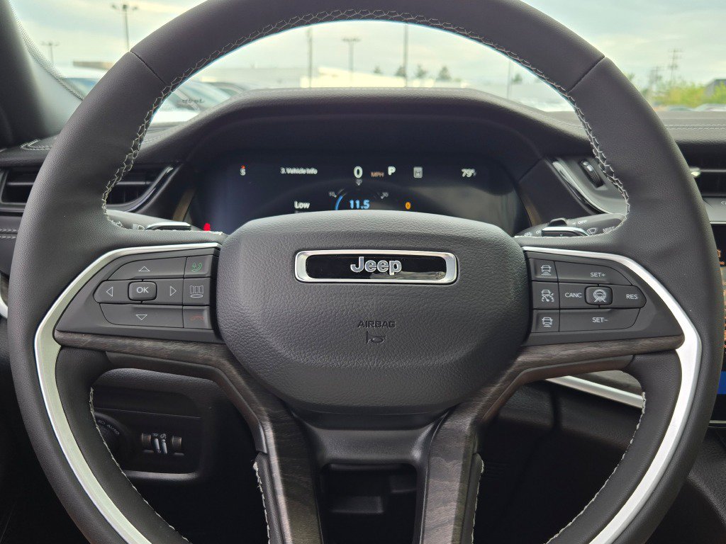 New 2027 Jeep Grand Cherokee Altitude AWD/4WD image 42