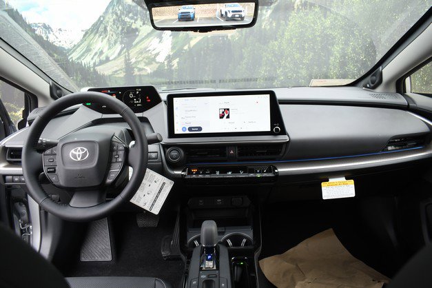 New 2026 Toyota Prius Limited image 9