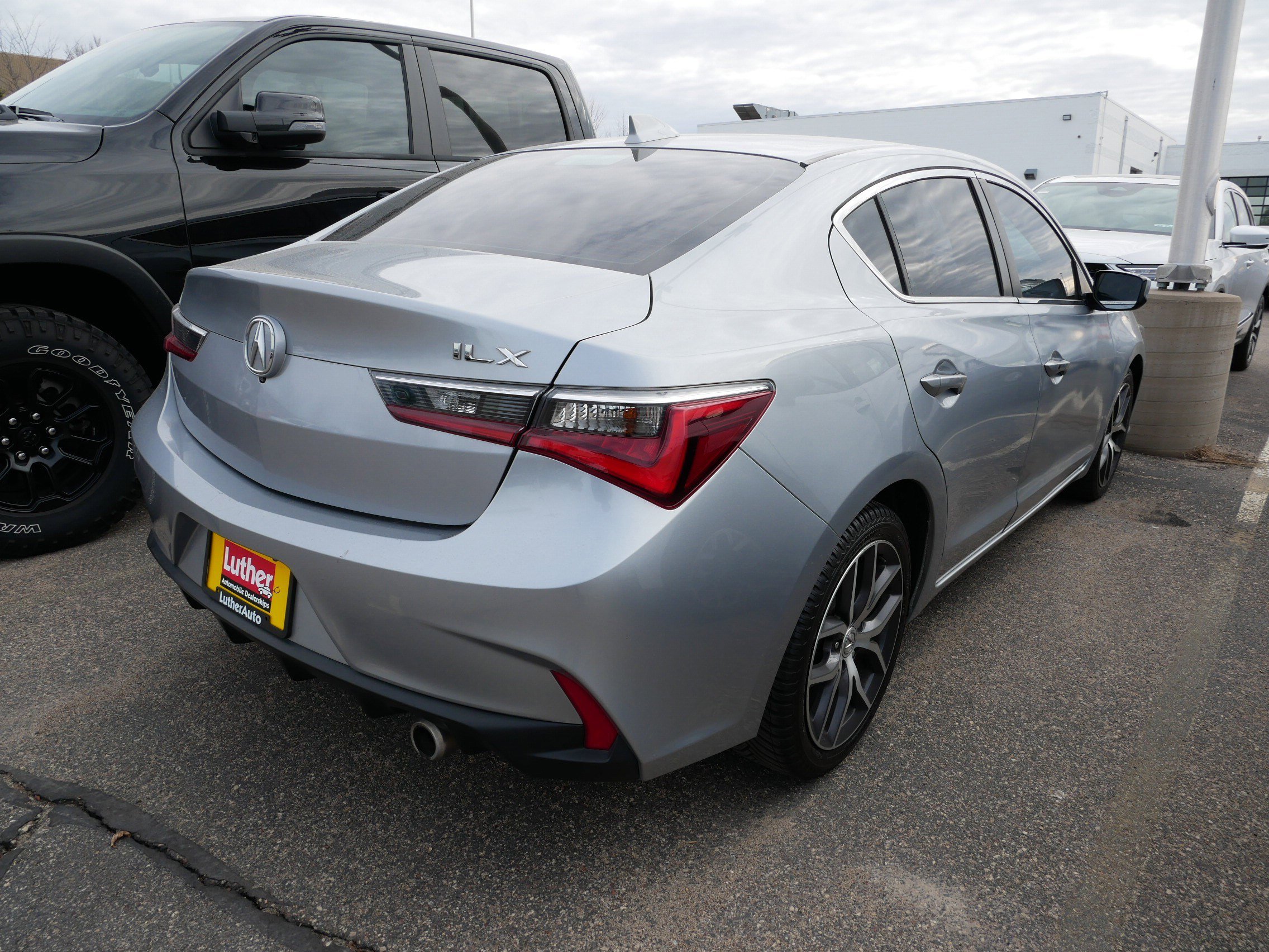 Used 2019 Acura ILX w/ Premium Package image 5