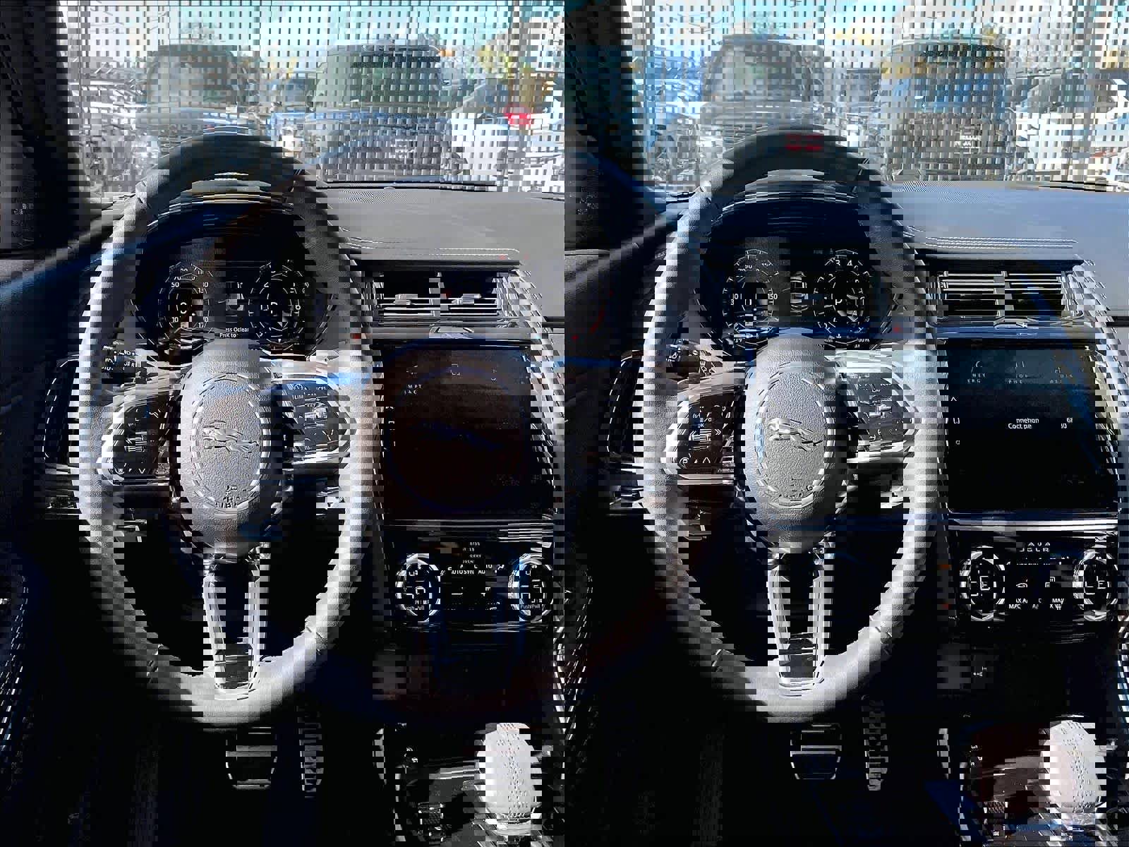 Used 2024 Jaguar E-PACE R-Dynamic SE image 7