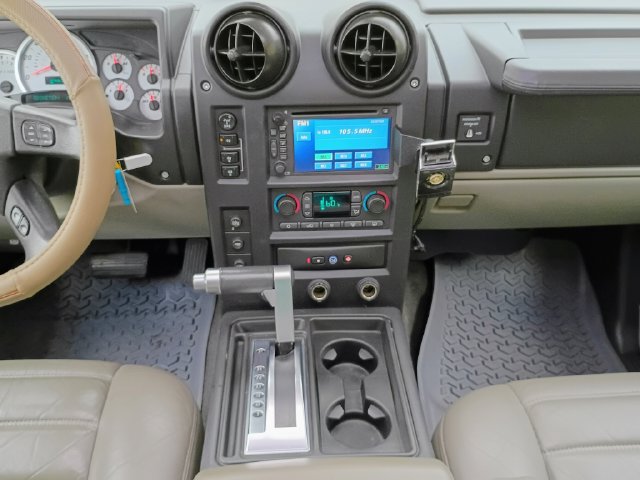Used 2005 HUMMER H2 w/ Preferred Equipment Group AWD/4WD image 39