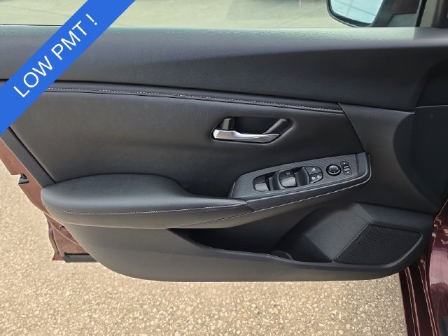 Used 2024 Nissan Sentra SV FWD image 16
