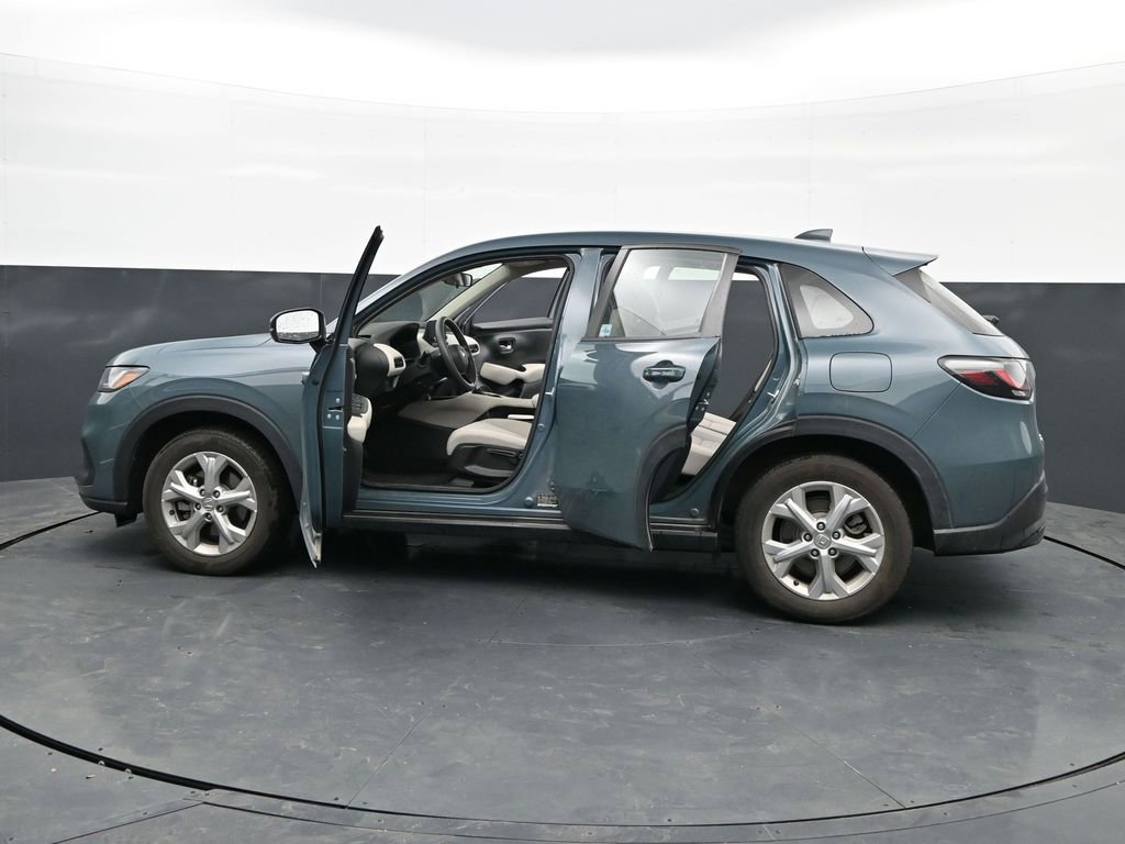 Certified 2024 Honda HR-V LX image 32