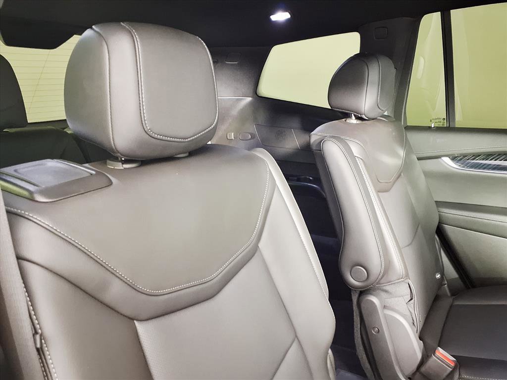 Certified 2023 Cadillac XT6 Premium Luxury w/ Technology Package image 12