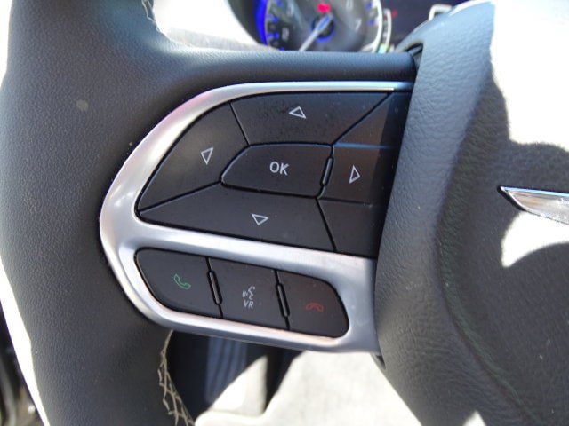 Certified 2026 Chrysler Pacifica Select FWD image 7