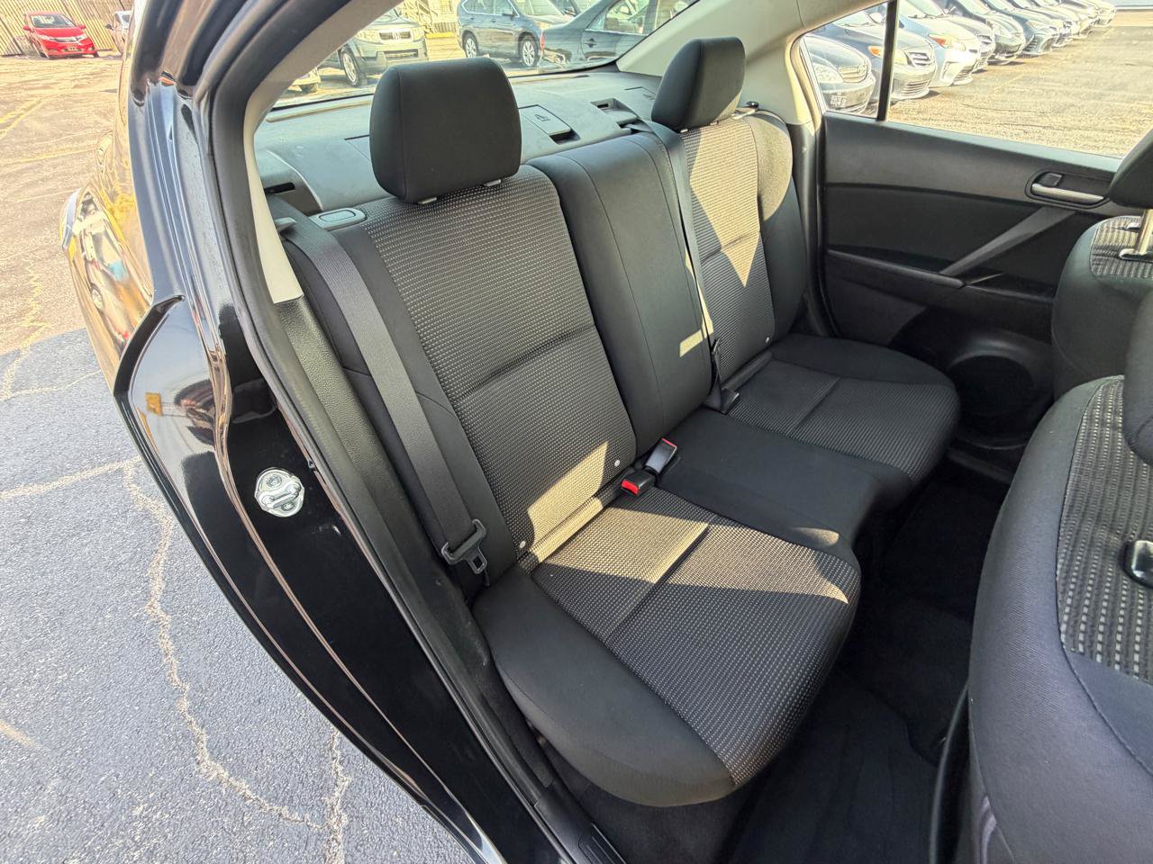 Used 2013 MAZDA MAZDA3 i Sport FWD image 14