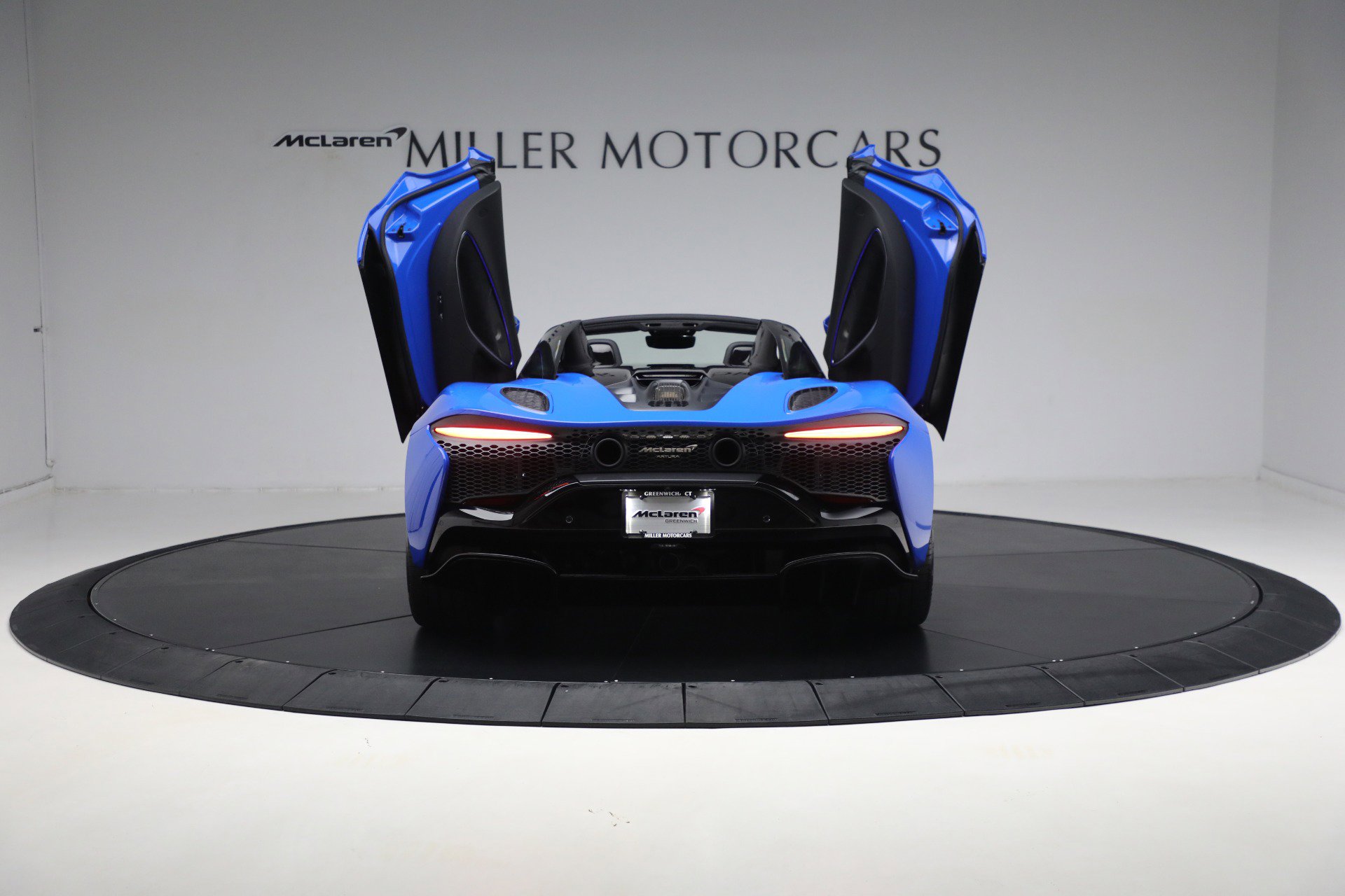 New 2025 McLaren Artura Spider image 29