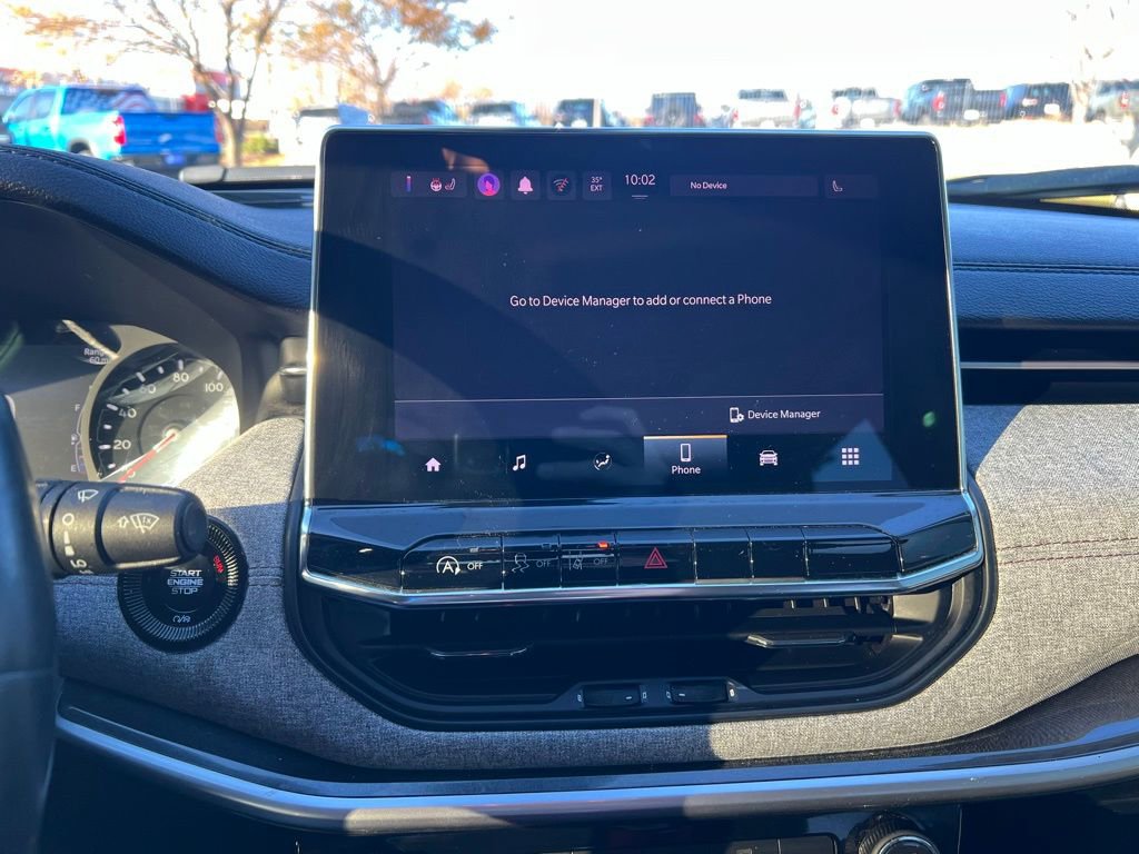 Used 2022 Jeep Compass Latitude image 32