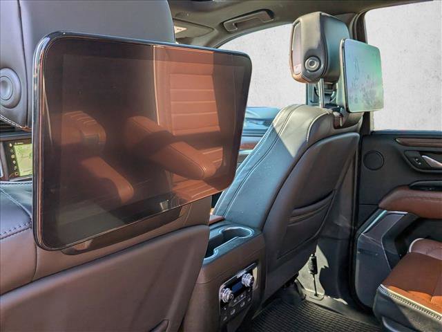 Used 2024 GMC Yukon Denali Ultimate AWD/4WD image 21
