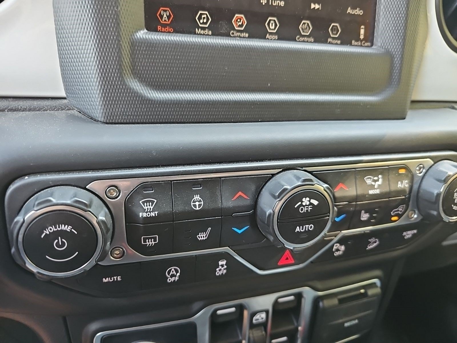 Used 2021 Jeep Wrangler Unlimited Sport AWD/4WD image 22