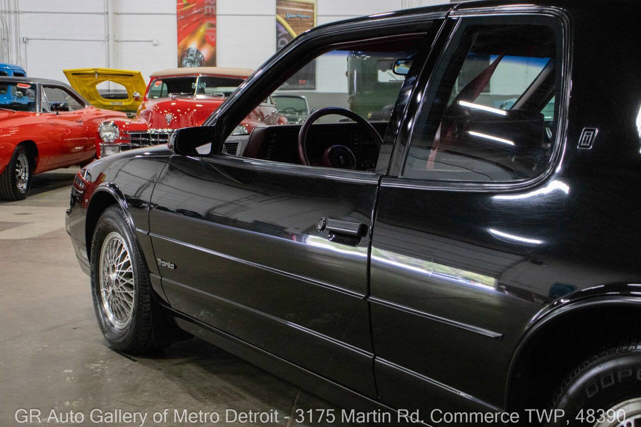 Used 1988 Oldsmobile Toronado Trofeo image 22