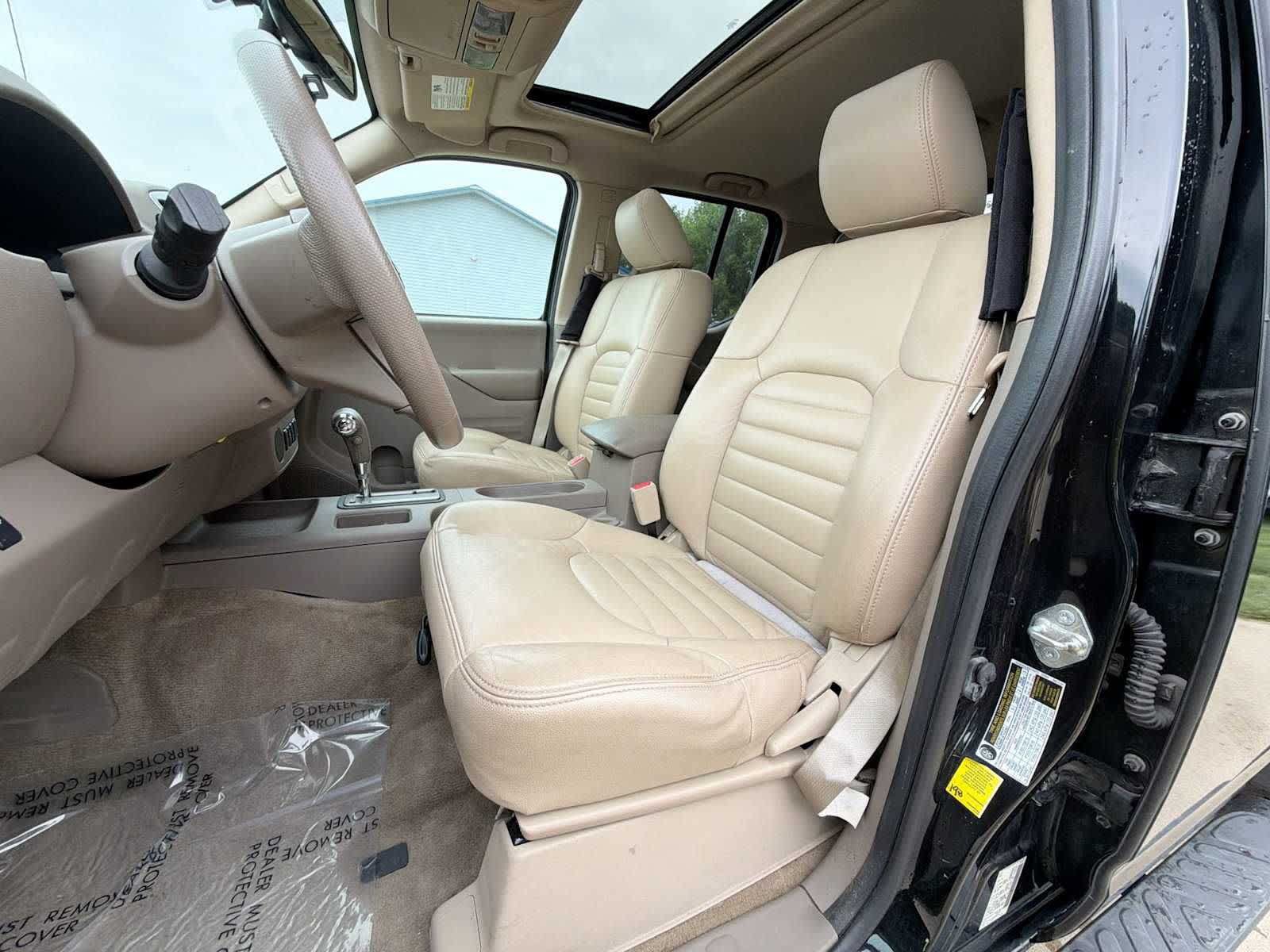 Used 2018 Nissan Frontier SV w/ Value Truck Package RWD image 13