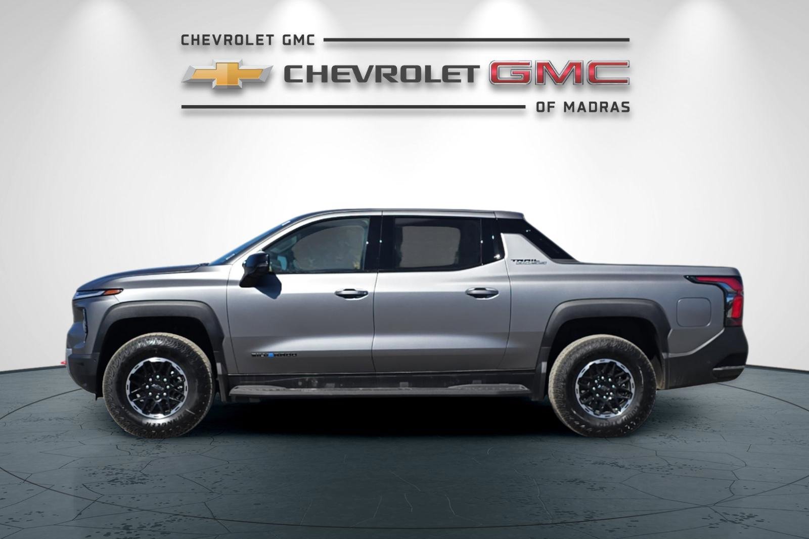 New 2026 Chevrolet Silverado EV Trail Boss image 6