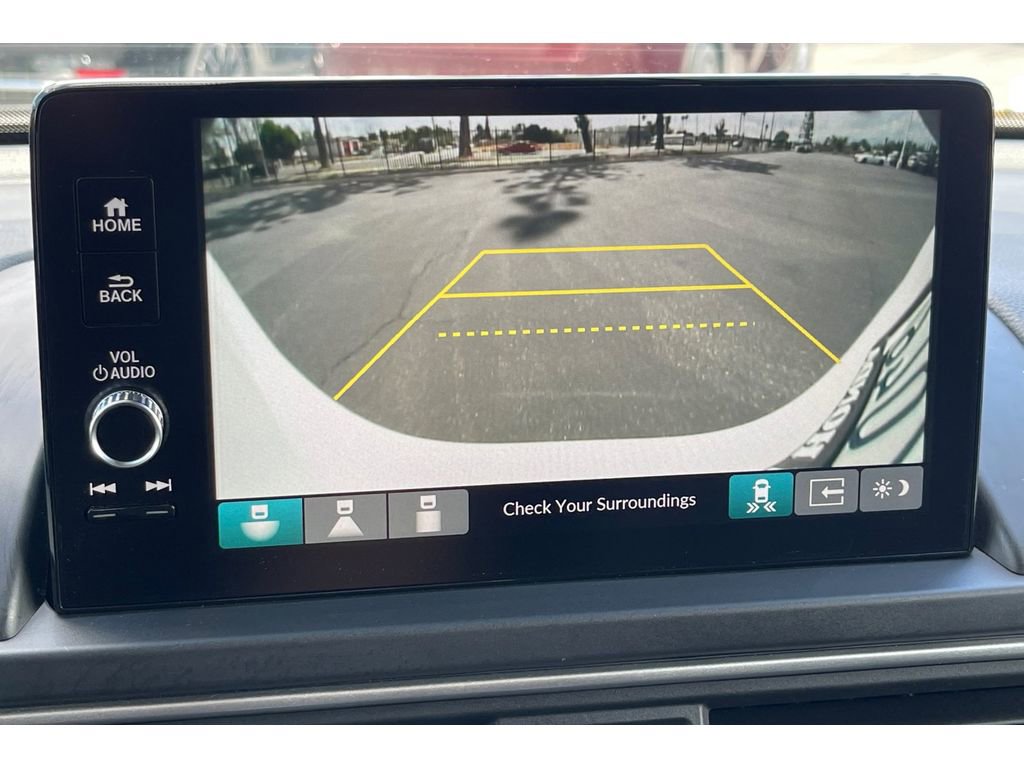 Certified 2025 Honda Pilot Touring image 27