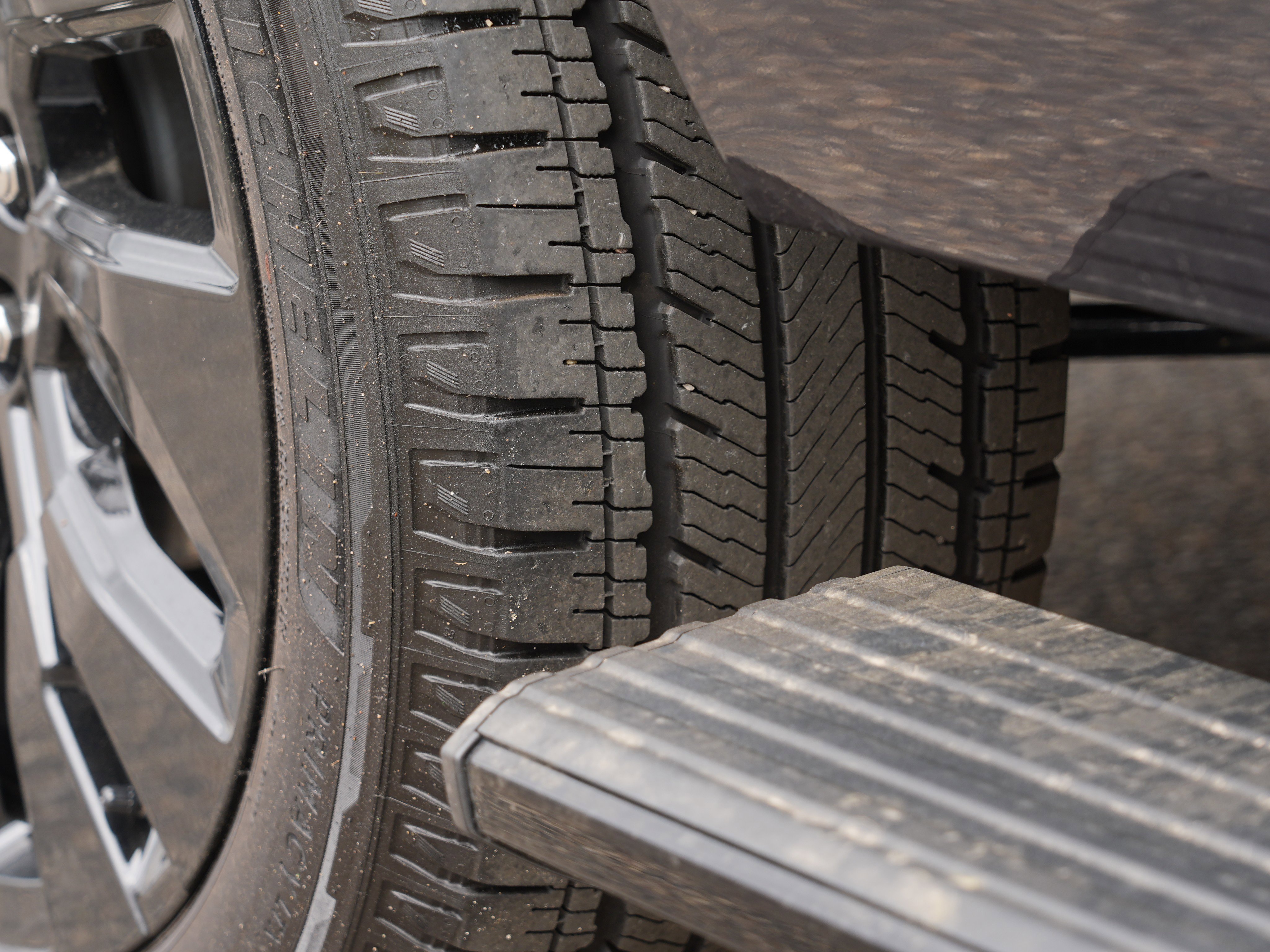 Used 2025 Ford Expedition Max Platinum w/ Stealth Appearance Package AWD/4WD image 36