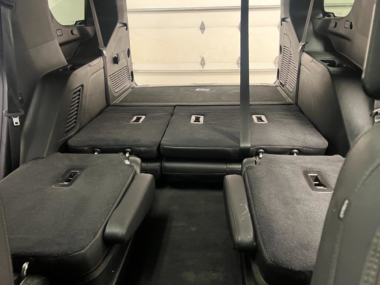 Used 2021 Chevrolet Tahoe High Country w/ Premium Package image 29