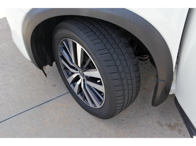 Used 2022 Nissan Pathfinder Platinum w/ Cargo Package FWD image 8