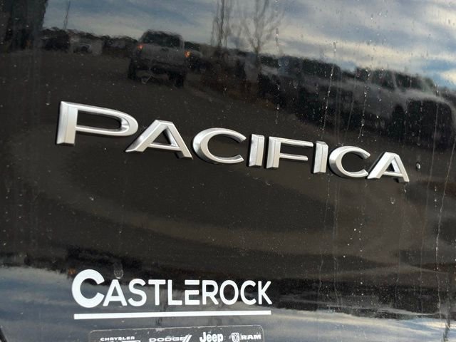 New 2026 Chrysler Pacifica Pinnacle image 19