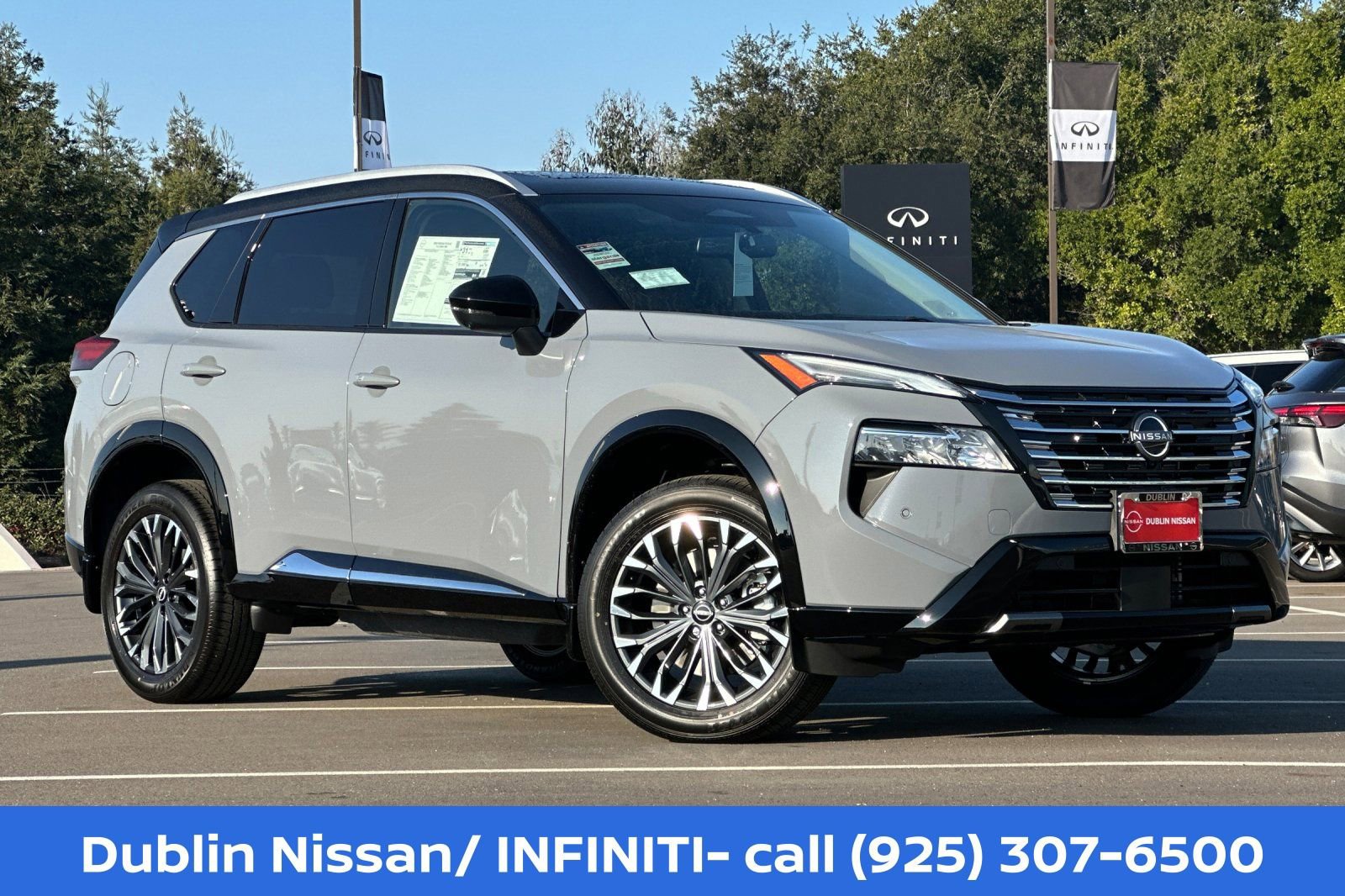New 2026 Nissan Rogue Platinum w/ Tech Package AWD/4WD image 1