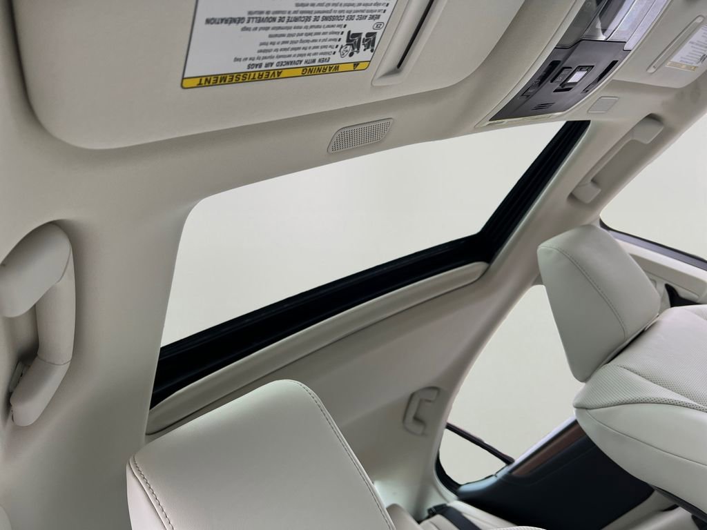 New 2025 Lexus ES 350 w/ Premium Package image 4