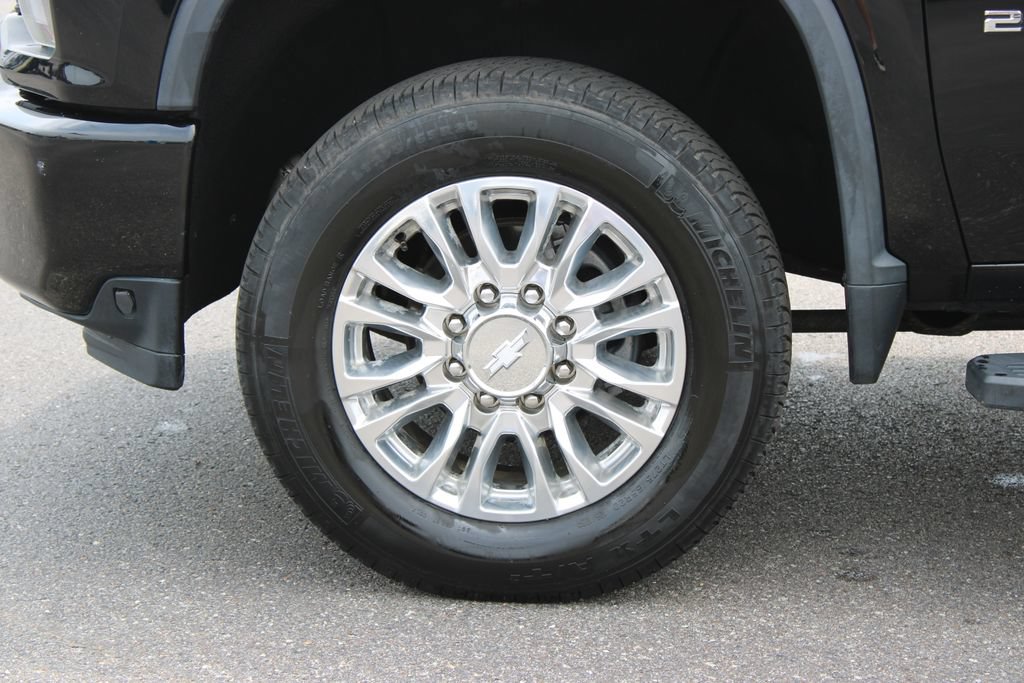 Used 2020 Chevrolet Silverado 2500 High Country w/ Z71 Off-Road Package AWD/4WD image 23