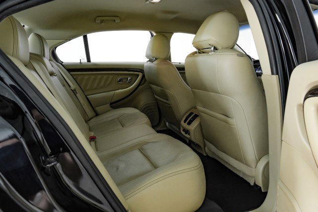 Used 2019 Ford Taurus Limited image 32