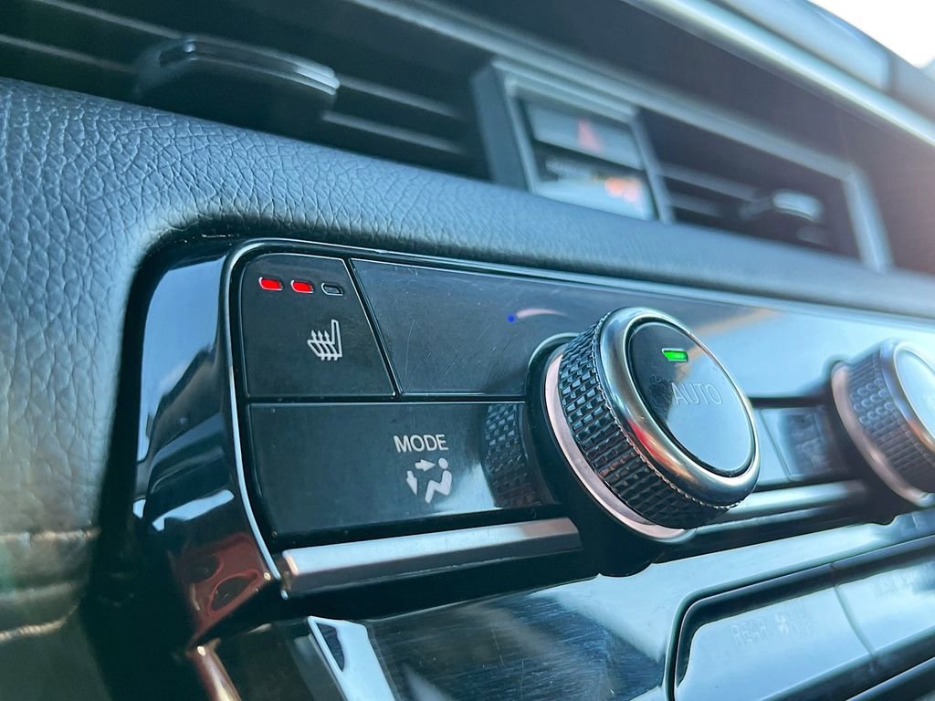 Used 2024 Honda Pilot Touring image 21