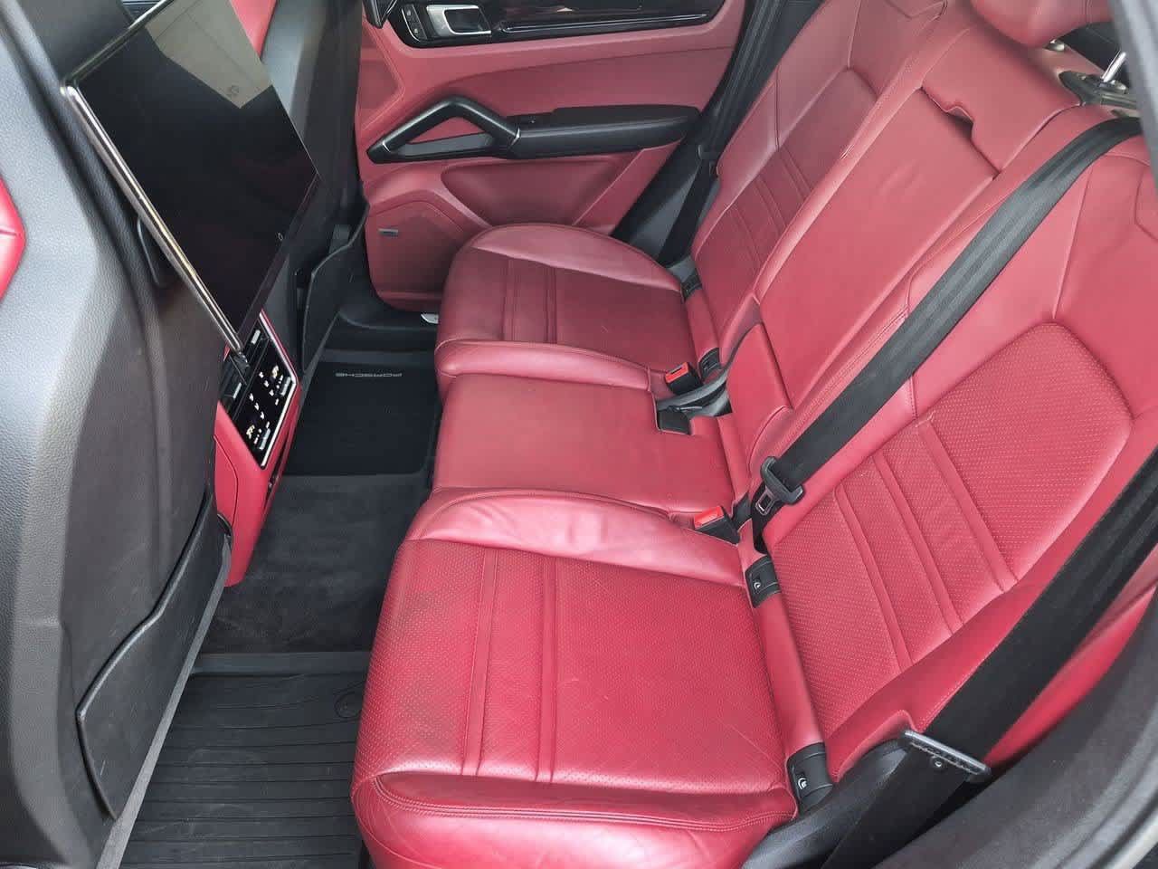 Used 2022 Porsche Cayenne S AWD/4WD image 20