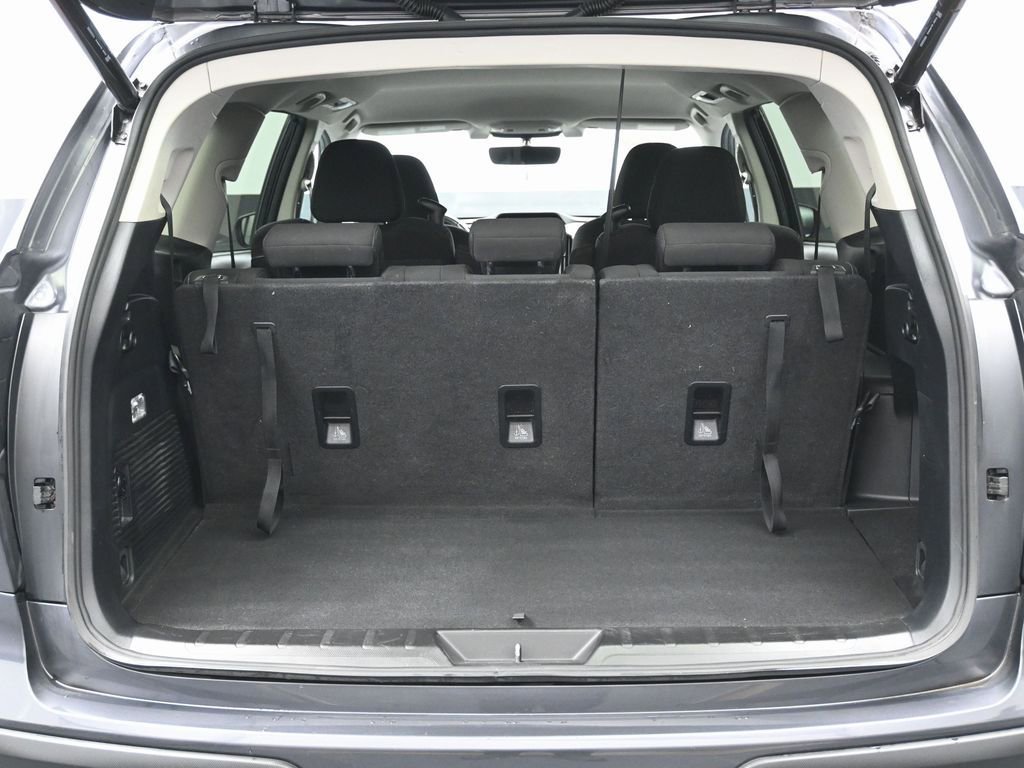 Used 2022 Subaru Ascent Premium w/ Convenience Package image 16