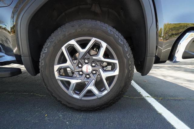 Used 2025 GMC Sierra 1500 SLT w/ SLT Premium Plus Package image 42