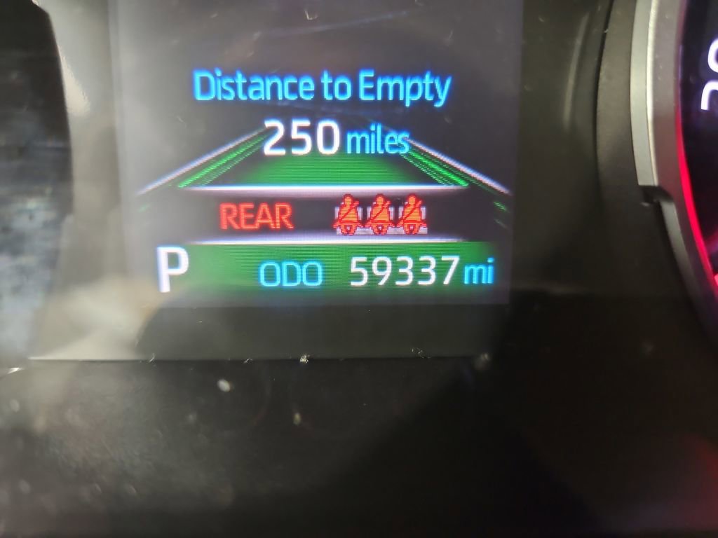 Used 2020 Toyota RAV4 LE image 16