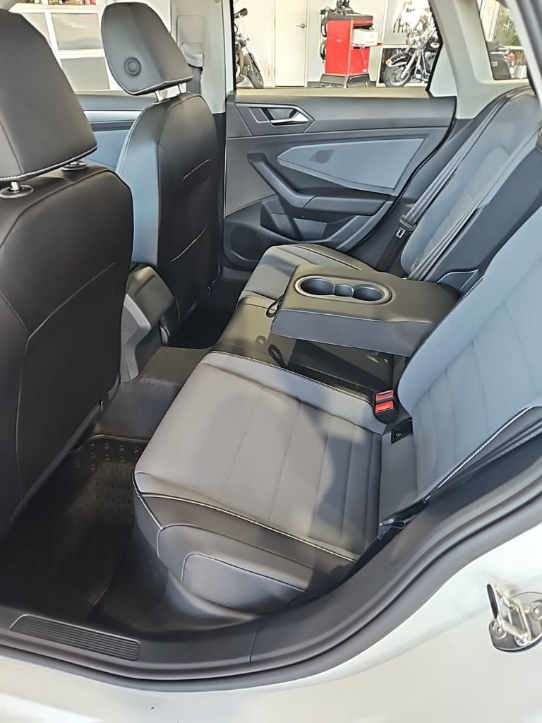New 2026 Volkswagen Jetta SE FWD image 22