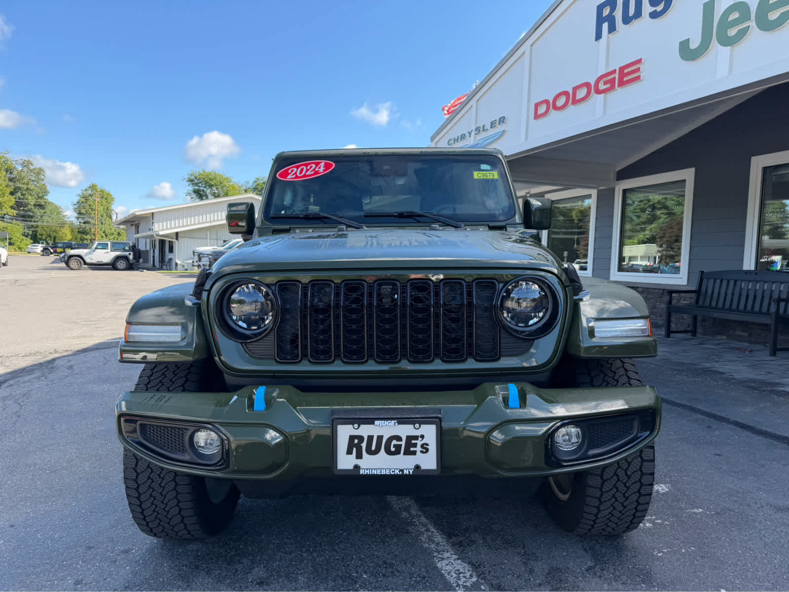 Used 2024 Jeep Wrangler High Altitude AWD/4WD image 9