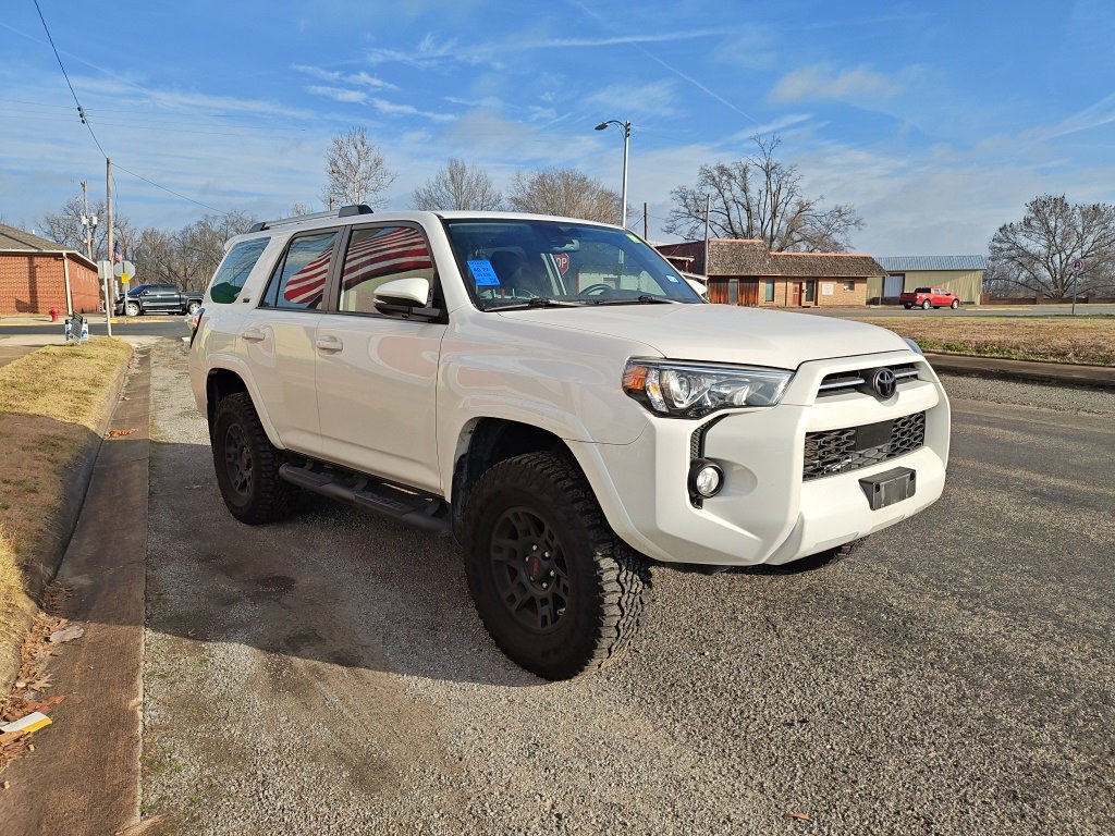 Used 2020 Toyota 4Runner SR5 image 8