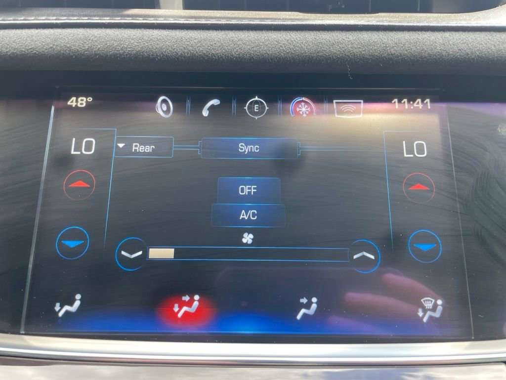 Used 2017 Cadillac XT5 Platinum AWD/4WD image 24