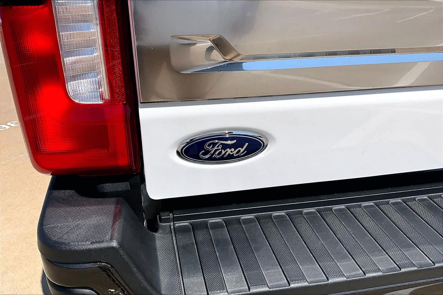 Used 2025 Ford F250 King Ranch w/ FX4 Off-Road Package AWD/4WD image 31
